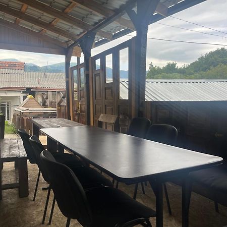 Hostel La Casa ดีลีจาน ภายนอก รูปภาพ