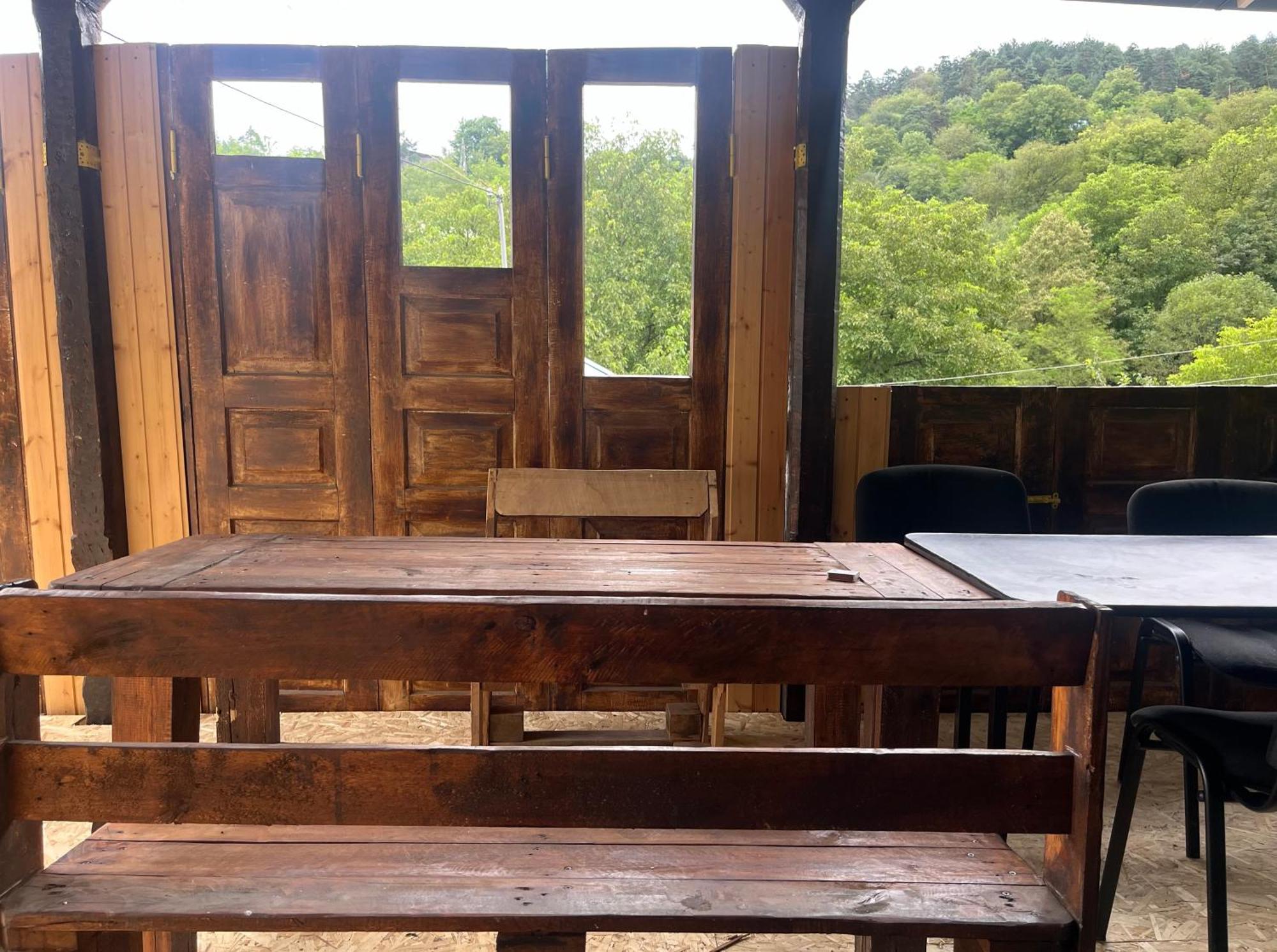 Hostel La Casa ดีลีจาน ภายนอก รูปภาพ